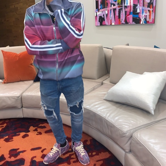 Meet your Posher, Khalil - Picture 4 of 16